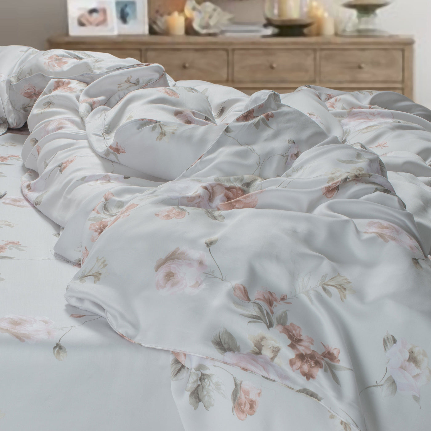 400 Thread Count Super King Size Bedsheet 2.74mtr. x 2.74 mtr. with 2 Pillow Covers