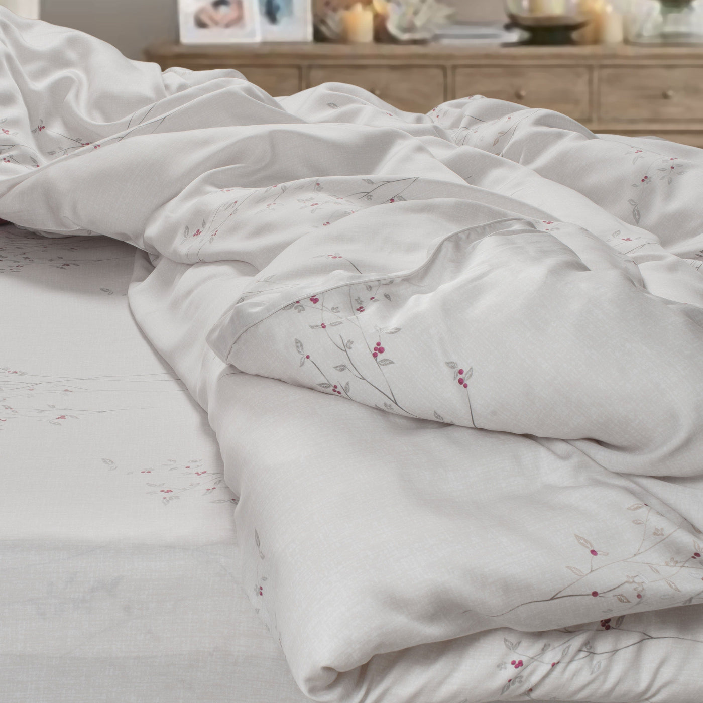 400 Thread Count Super King Size Bedsheet 2.74mtr. x 2.74 mtr. with 2 Pillow Covers