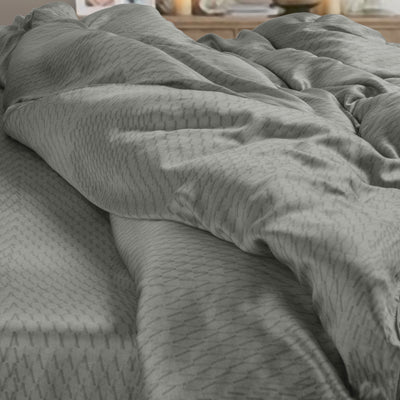 400 Thread Count Super King Size Bedsheet 2.74mtr. x 2.74 mtr. with 2 Pillow Covers