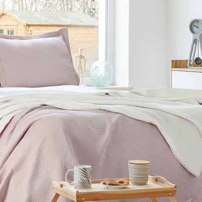 Norway Cotton Bedcover with 2 Pillow covers