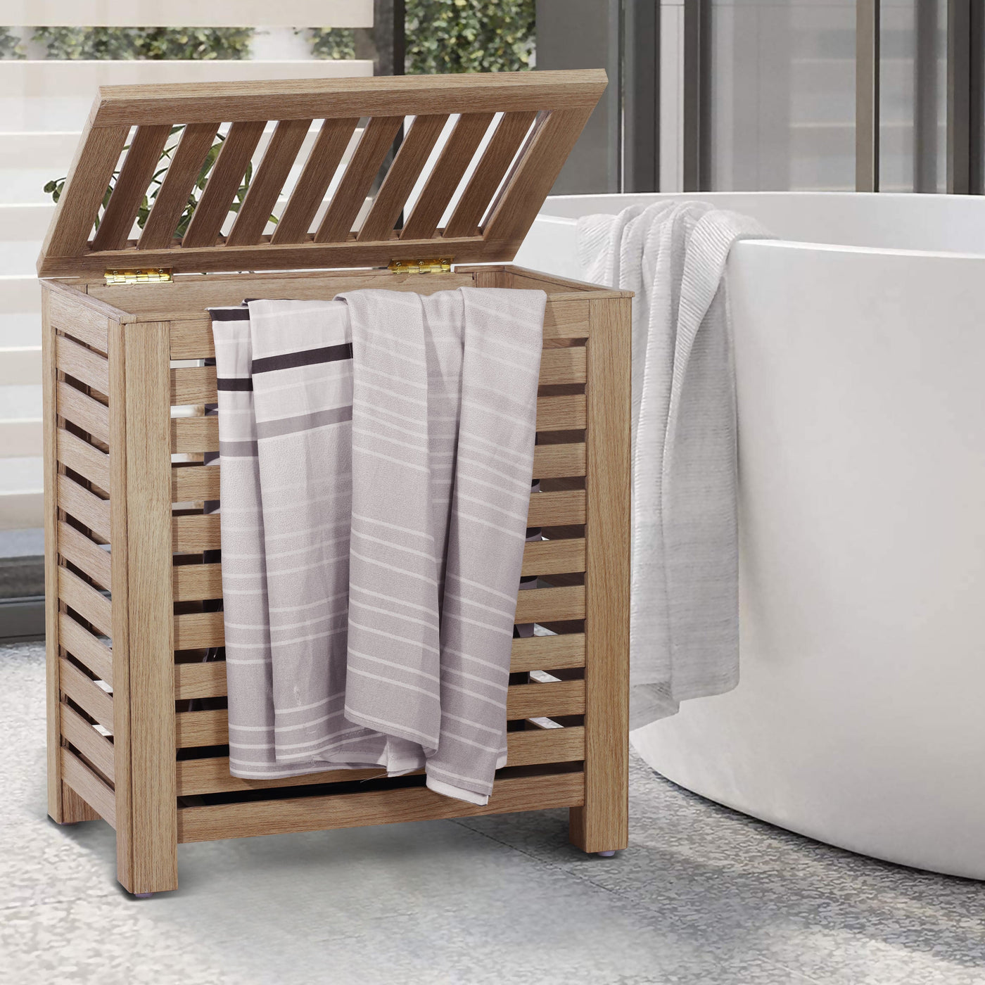 WOODEN LAUNDRY BASKET
