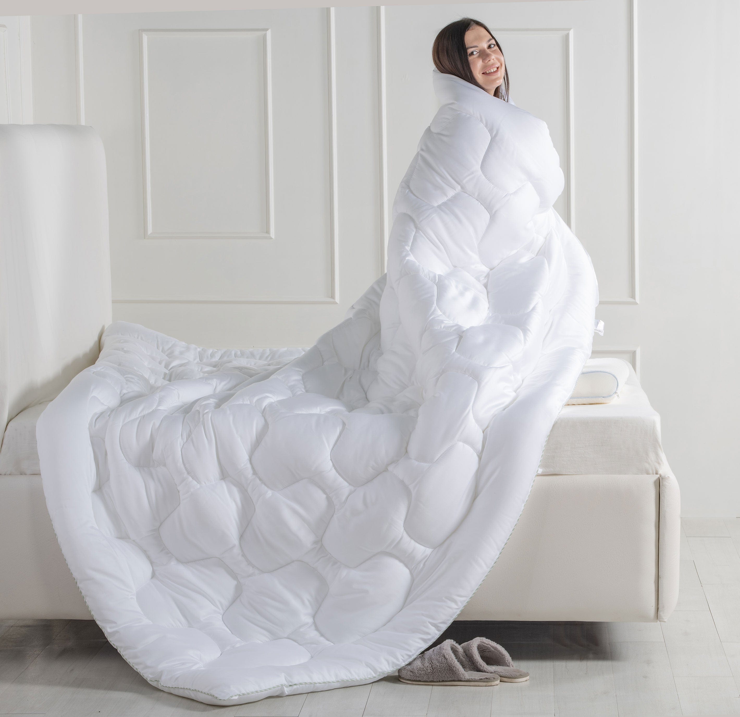 LIGHTWEIGHT EXTREME WINTER QUILT/COMFORTER  MADE FROM EXTRACTS OF NATURAL WOOD - TENCEL™ - TENCEL QUILT( CERTIFIED BY A SWISS LABORATORY)