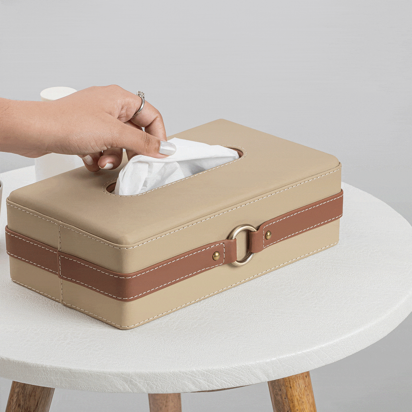 Beige/Tan