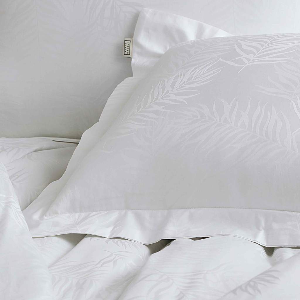 550 THREAD COUNT COTTON JACQUARD PILLOW COVER
